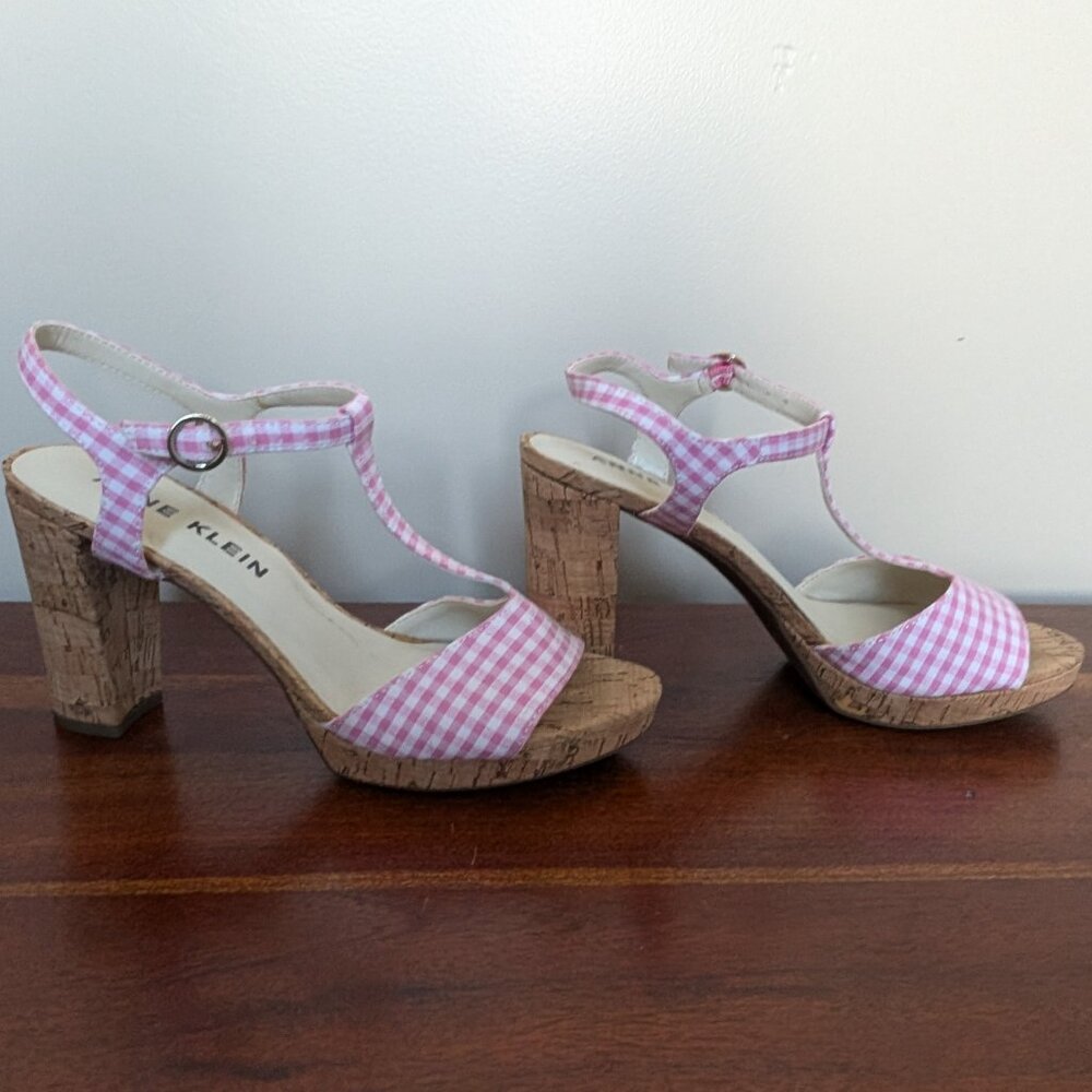 Pink gingham sandals - Picture 3 of 5